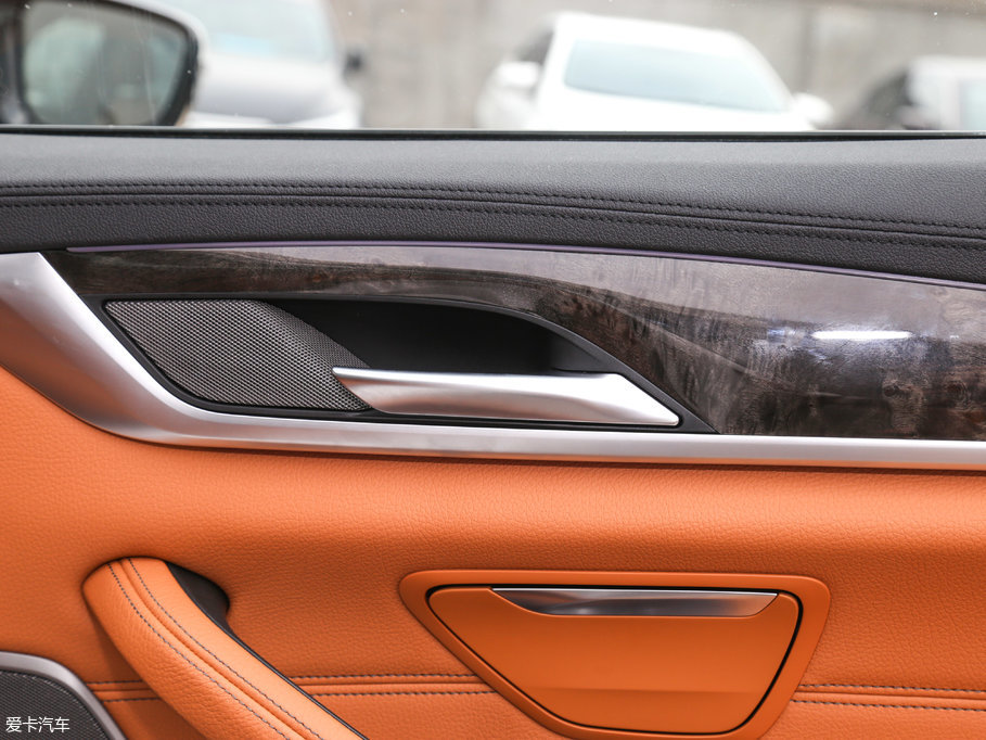 2018R5ϵ 530Li I(lng) M\(yn)(dng)b