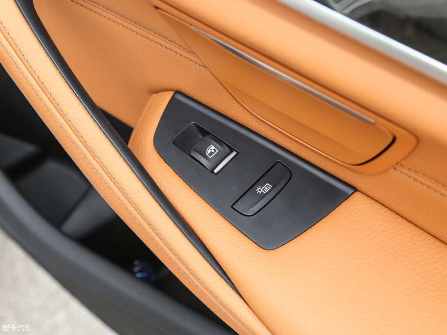 2018R5ϵ 530Li I M\b