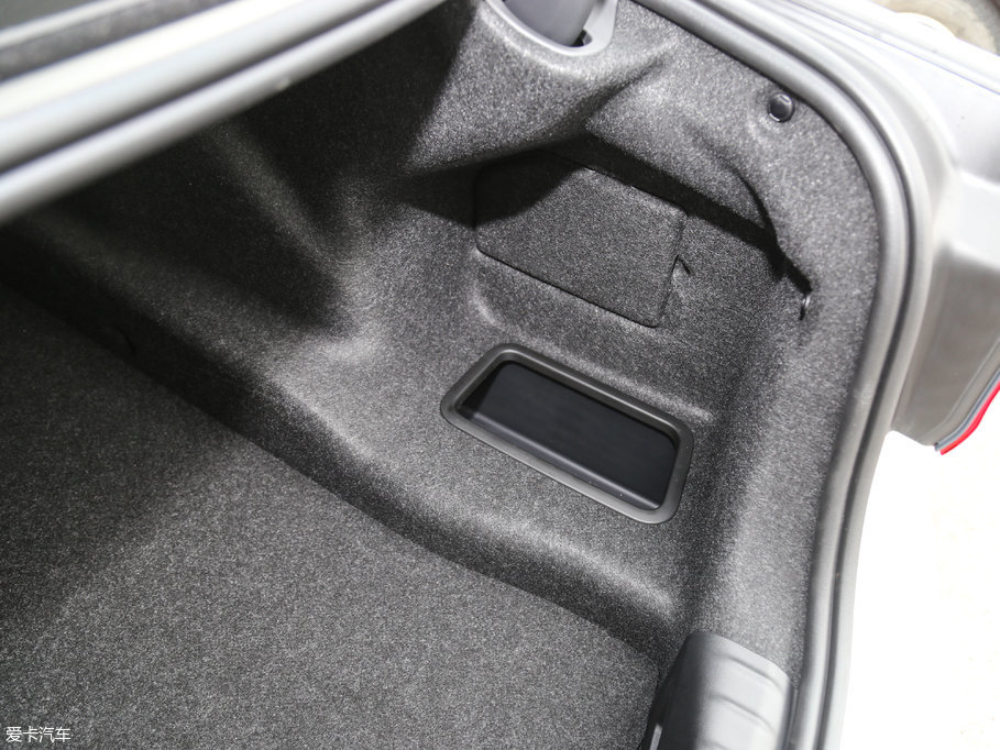 2018R5ϵ 530Li I M\b