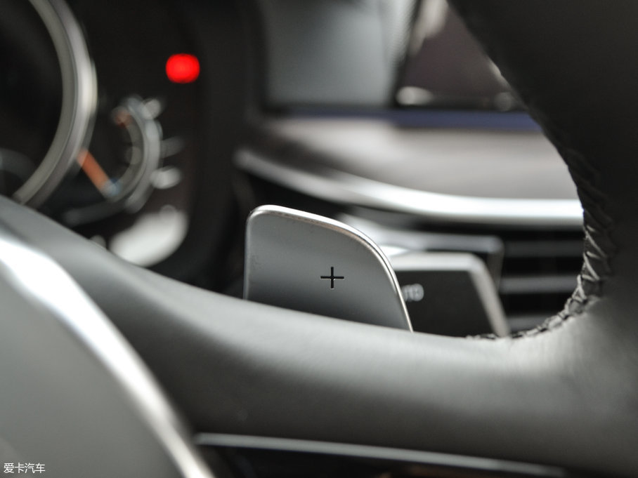 2018��R5ϵ 530Li ������ ���A���b