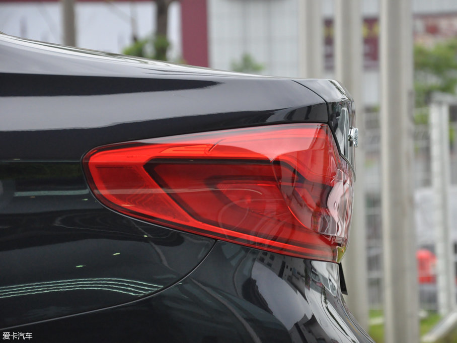 2018R5ϵ 530Li  M\(yn)(dng)b