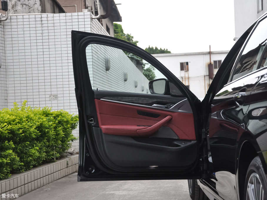 2018R5ϵ 530Li  M\b