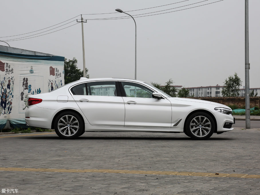 2018R5ϵ 528Li ؄e