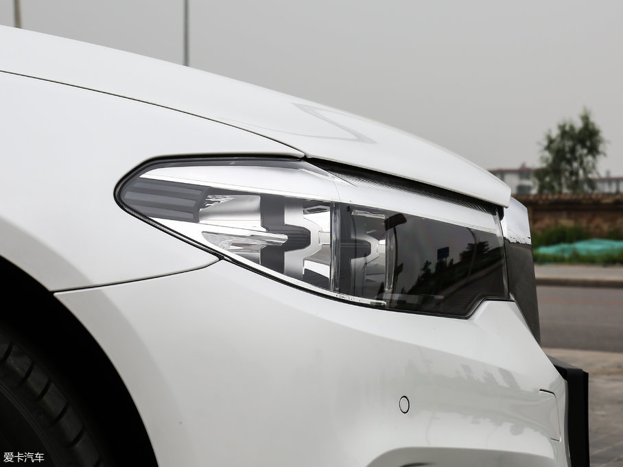 2018R5ϵ 528Li ؄e