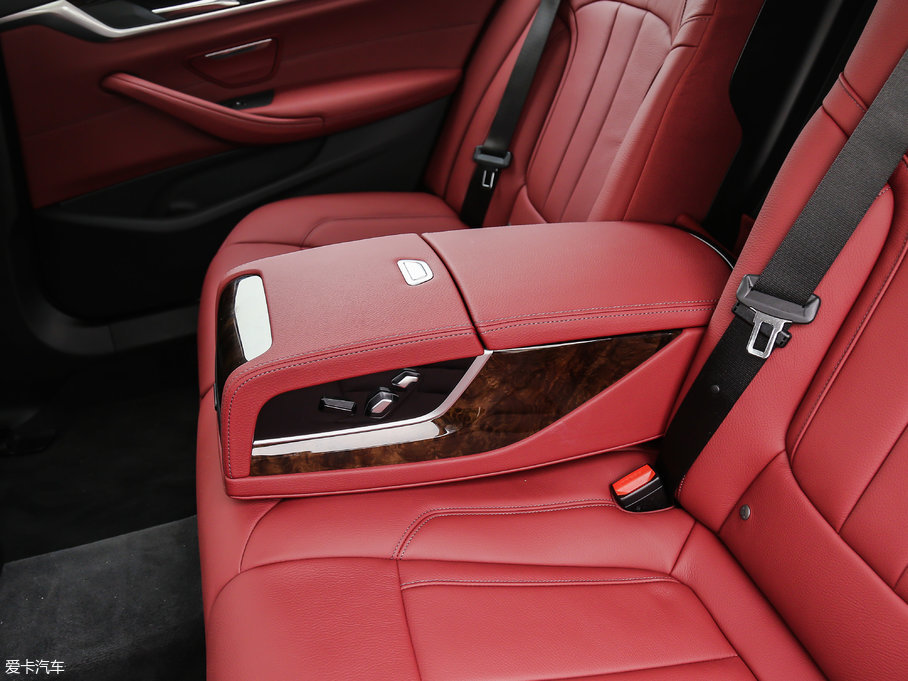 2018R5ϵ 528Li ؄e