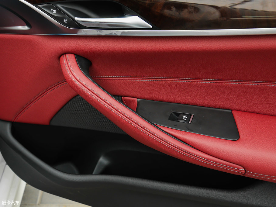 2018R5ϵ 528Li ؄e