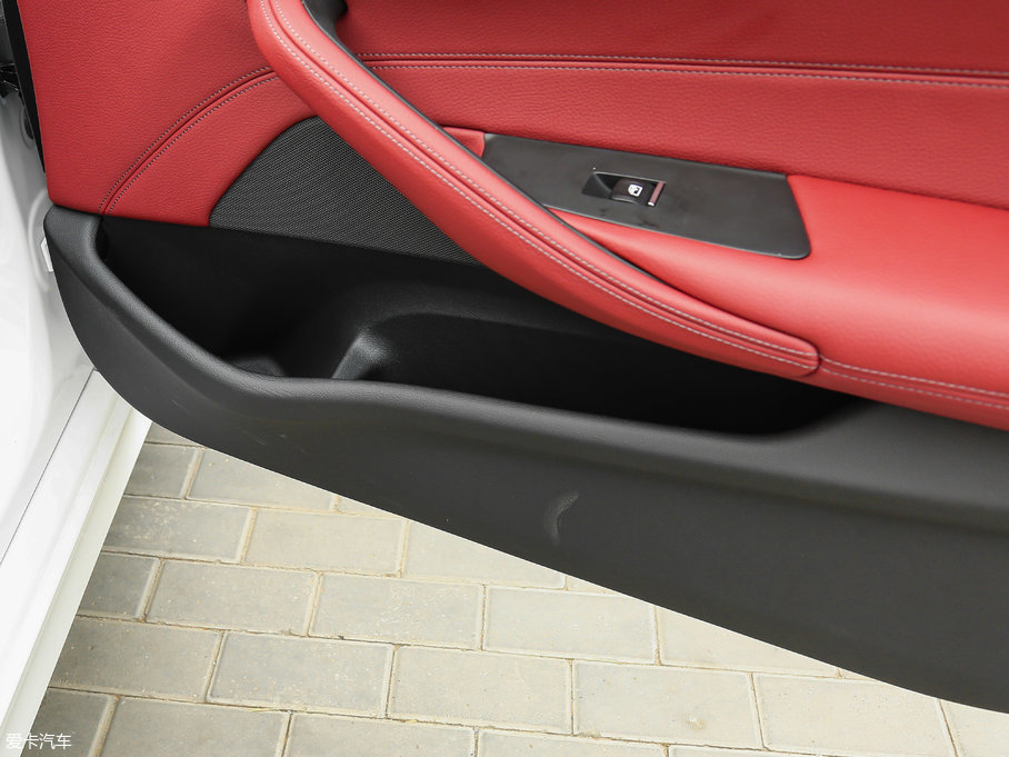 2018R5ϵ 528Li ؄e