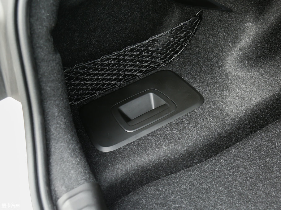 2018R5ϵ 528Li ؄e