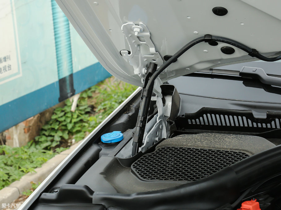 2018R5ϵ 528Li ؄e