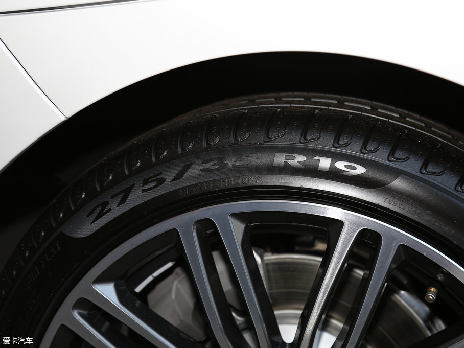 2018R5ϵ 530Li  M\b