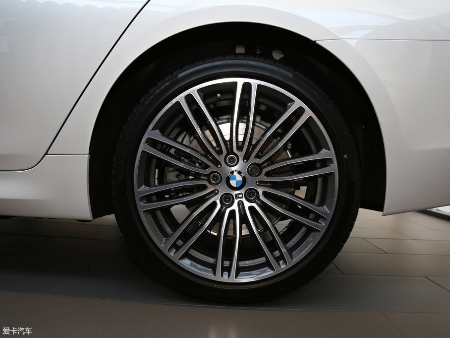 2018R5ϵ 530Li  M\b