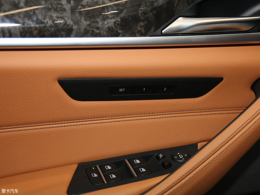 2018R5ϵ 530Li  M\b