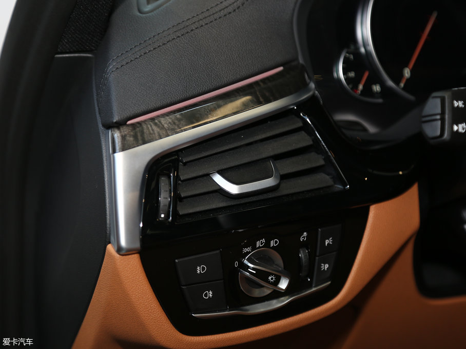 2018R5ϵ 530Li  M\b