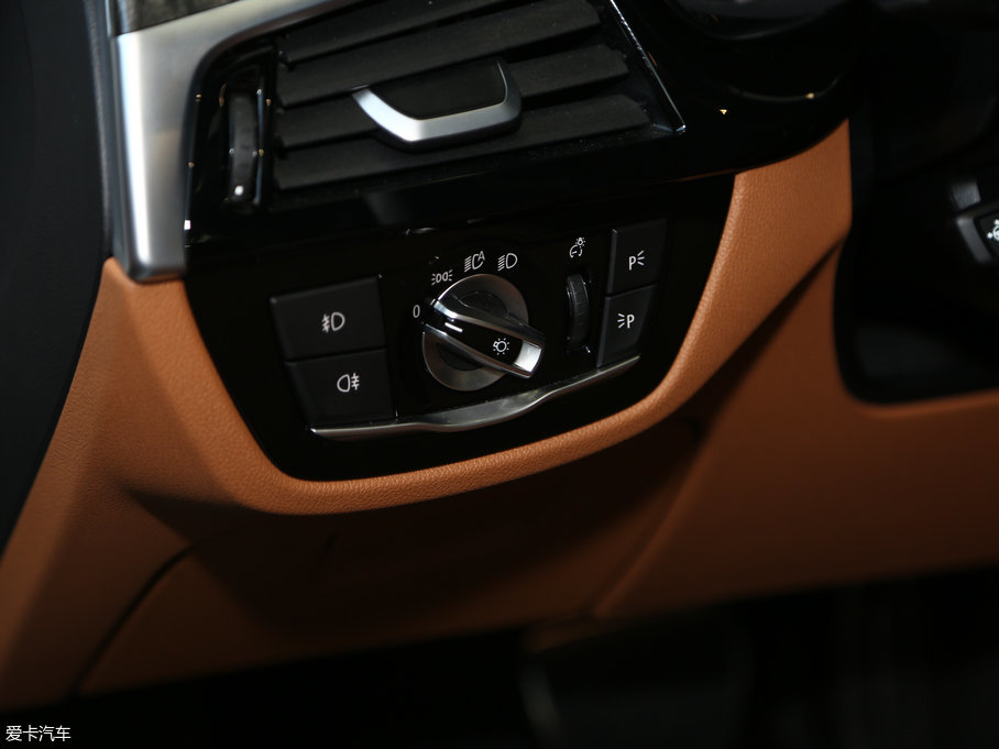 2018R5ϵ 530Li  M\(yn)(dng)b