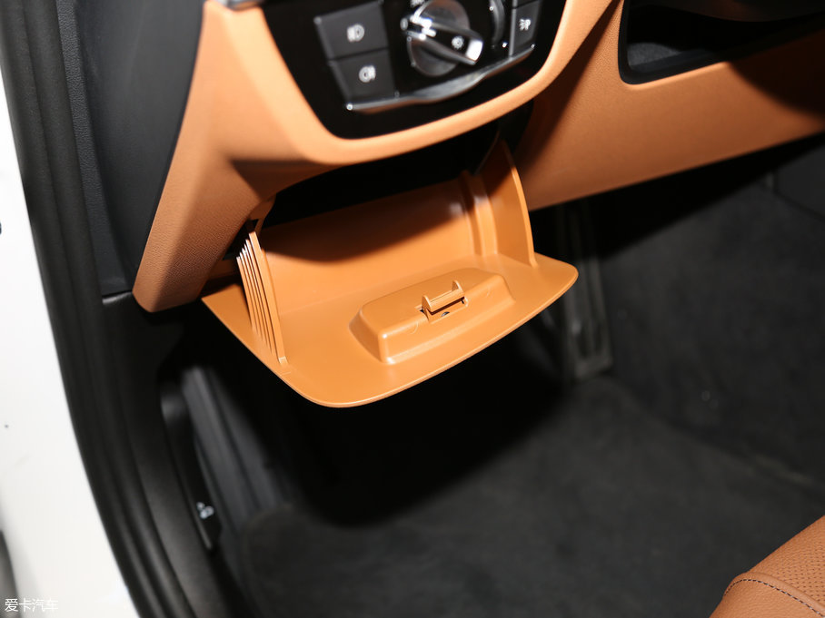 2018R5ϵ 530Li  M\b