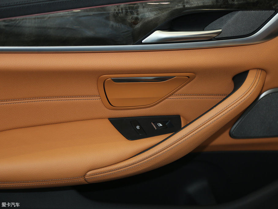 2018R5ϵ 530Li  M\b