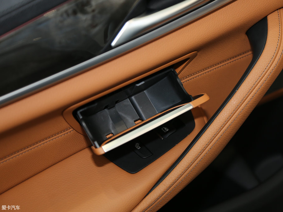 2018R5ϵ 530Li  M\b