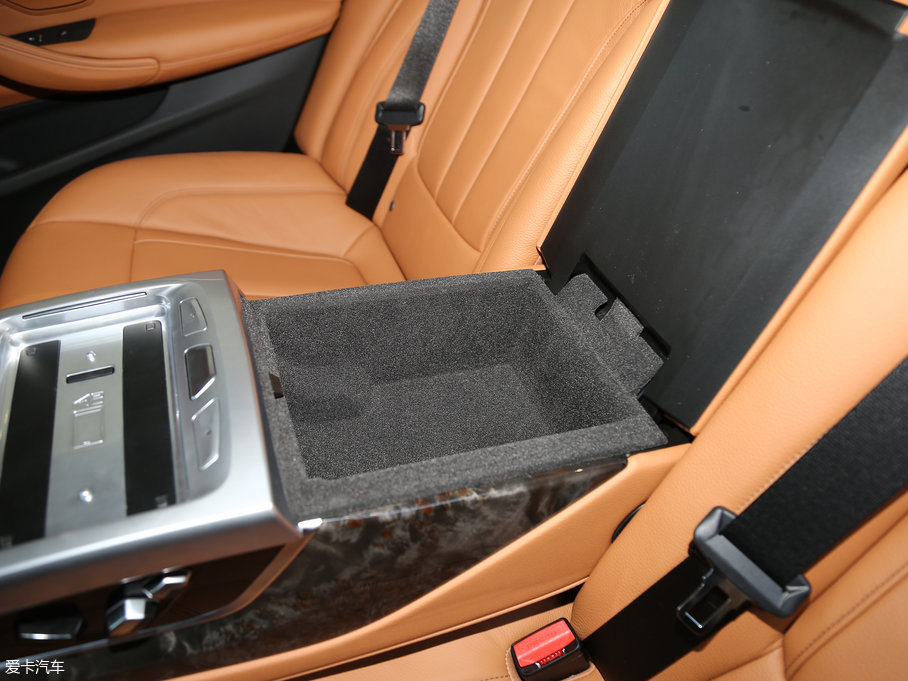 2018R5ϵ 530Li  M\b