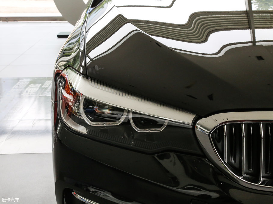 2018R5ϵ 528Li ؄e