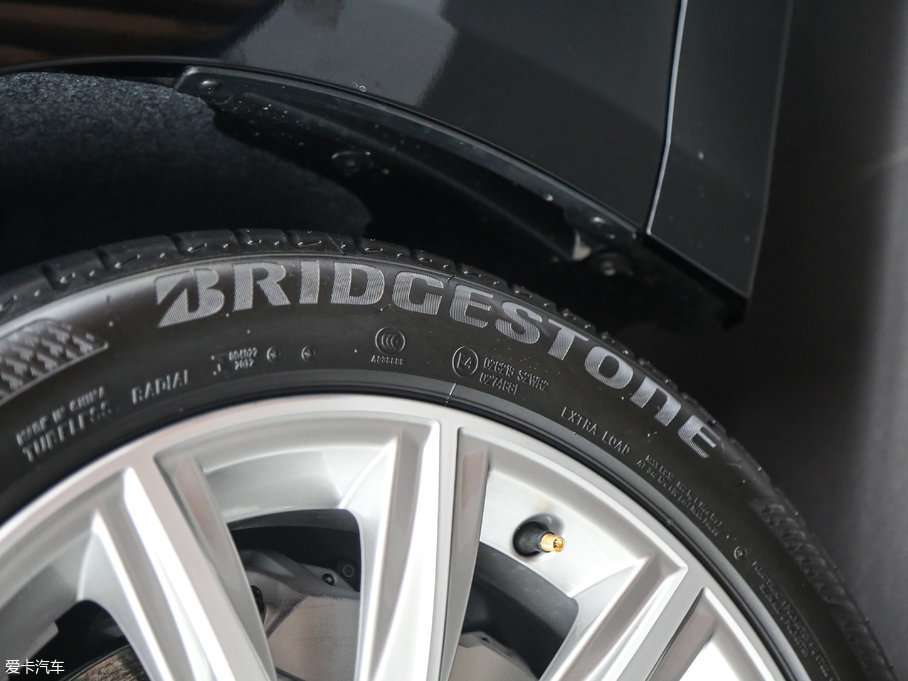 2018R5ϵ 528Li ؄e