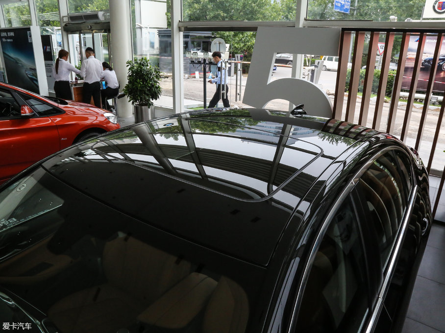 2018R5ϵ 528Li ؄e