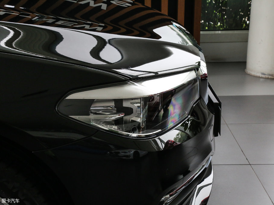 2018R5ϵ 528Li ؄e