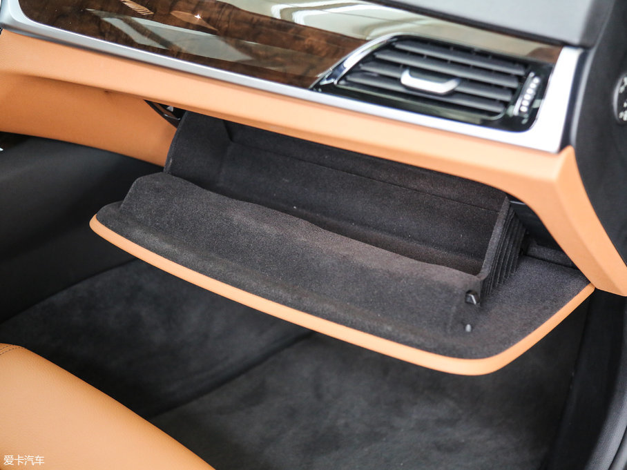 2018R5ϵ 528Li ؄e