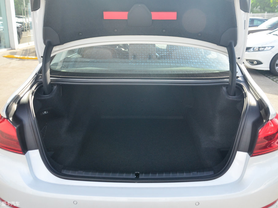 2018��R5ϵ 530Li ������ ���A���b