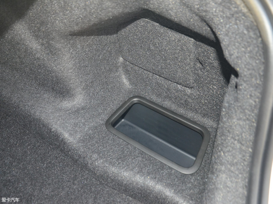 2018��R5ϵ 530Li ������ ���A���b