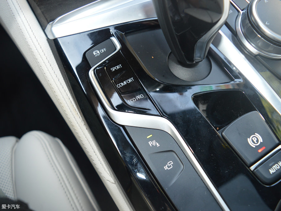 2018R5ϵ 530Li xDrive M\b