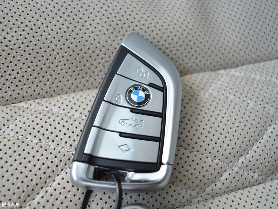 2018R5ϵ 530Li xDrive M\b