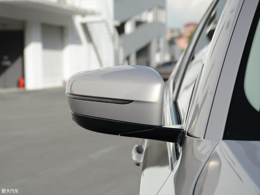 2018R5ϵ 530Li xDrive Ab