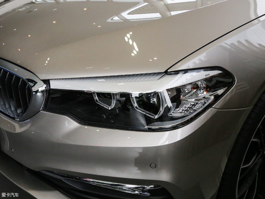 2018R5ϵ 528Li ؄e