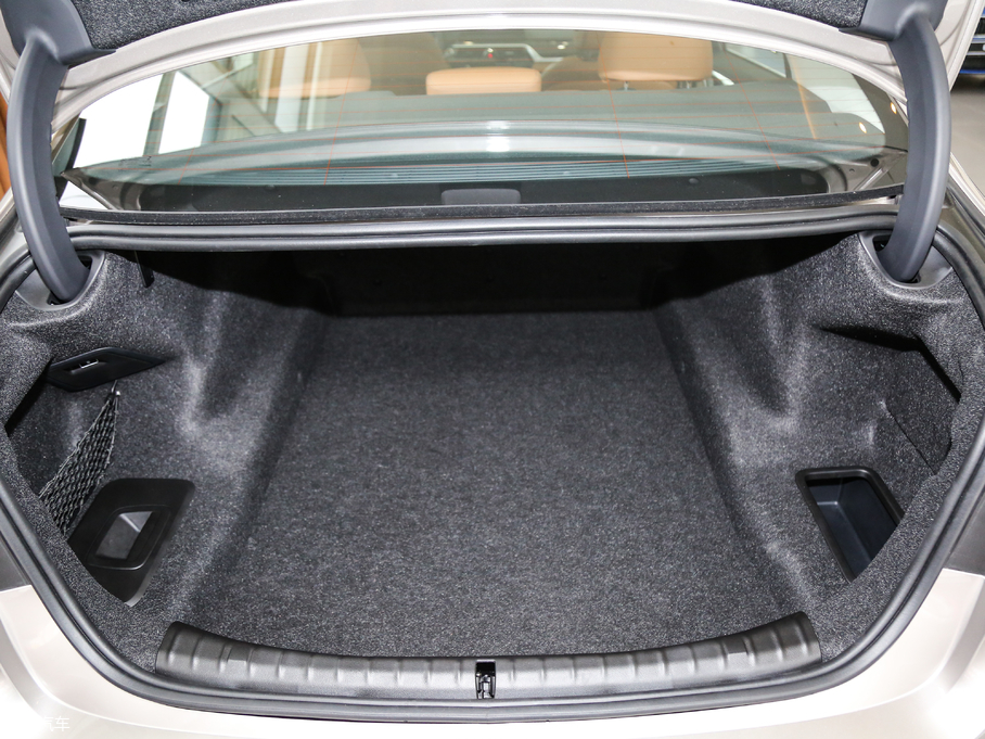 2018R5ϵ 528Li ؄e