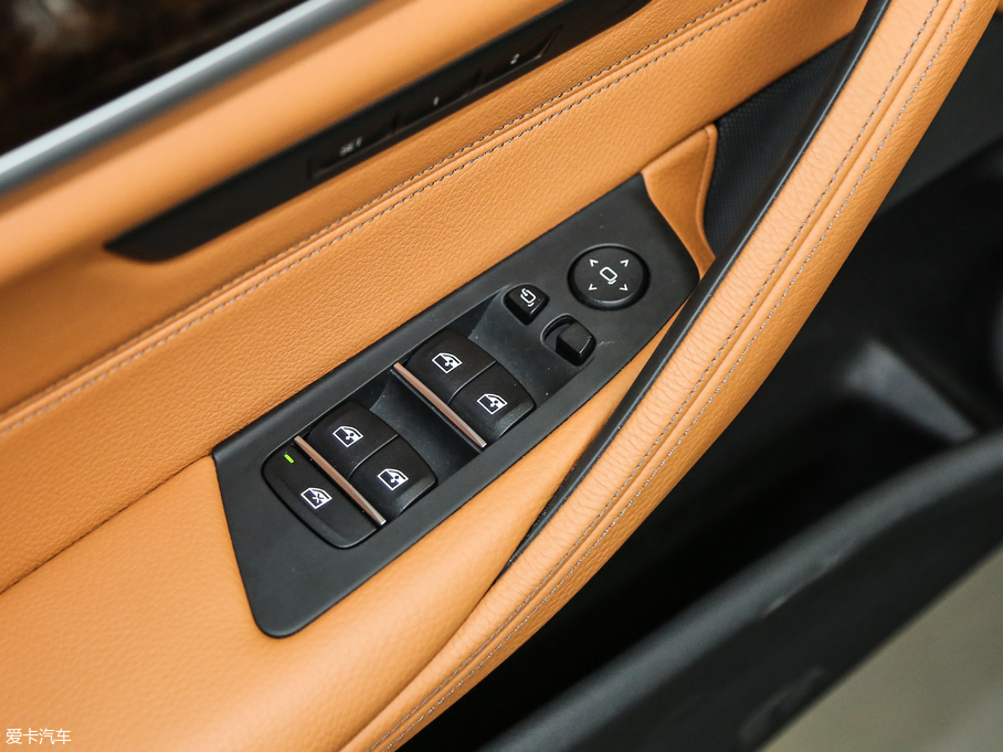 2018R5ϵ 528Li ؄e