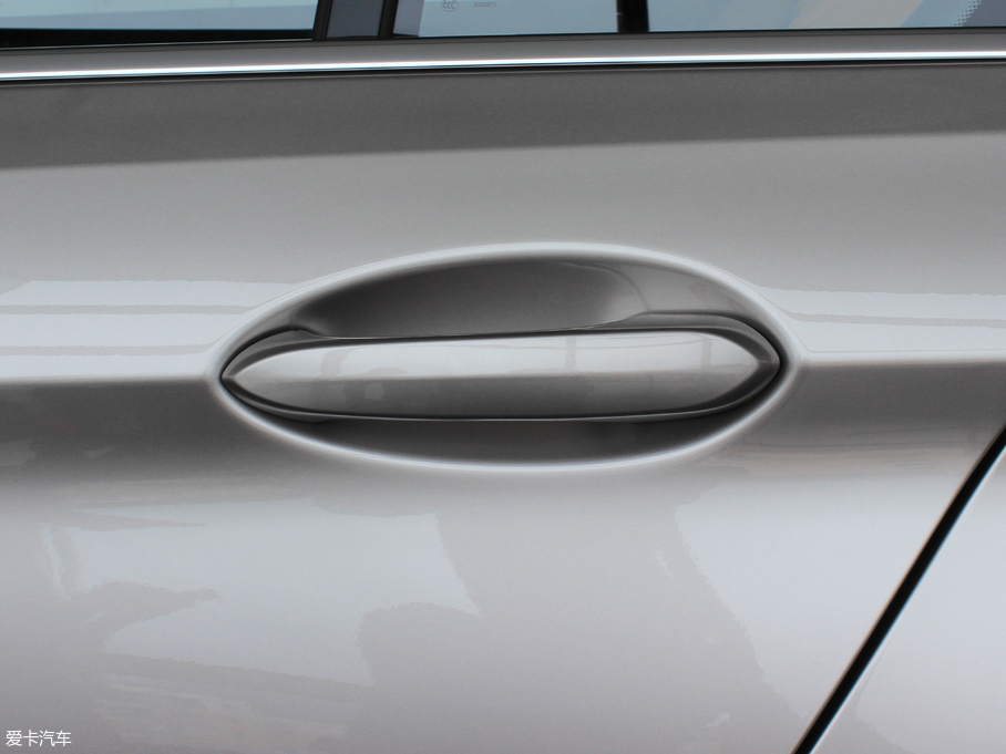 2018R5ϵ 528Li ؄e