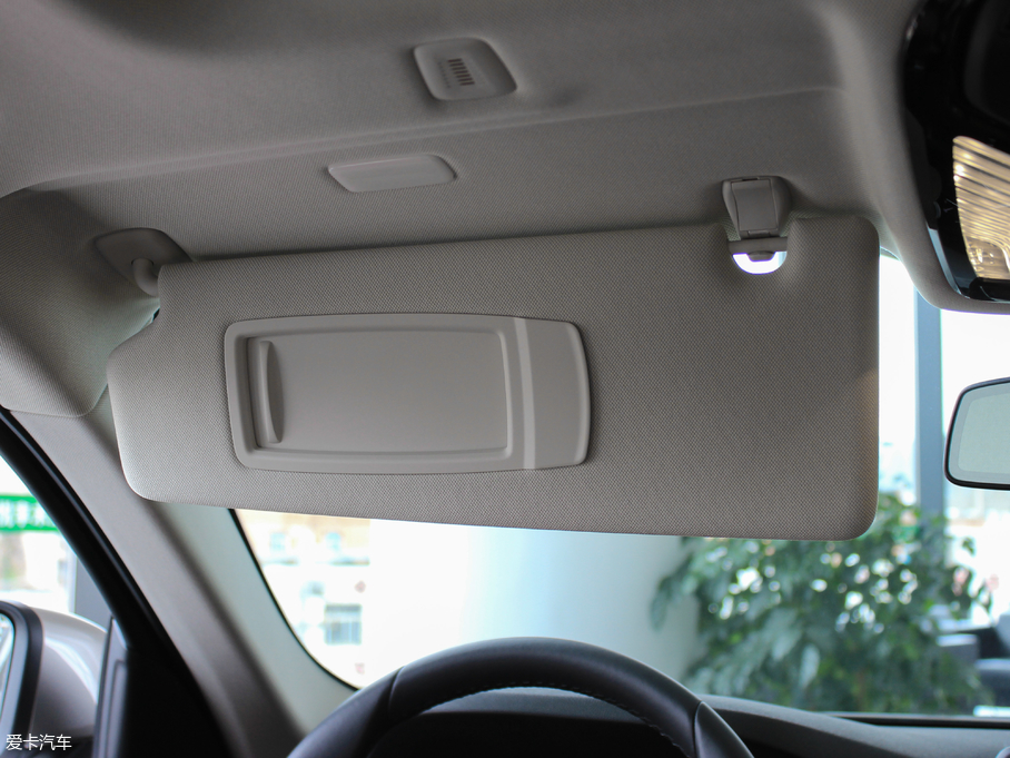 2018R5ϵ 528Li ؄e