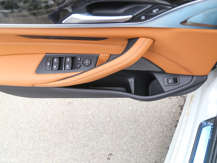 2018R5ϵ 530Li  M\b