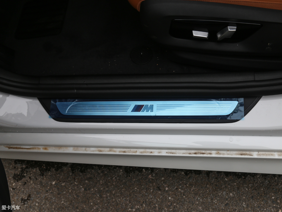 2018R5ϵ 530Li  M\b