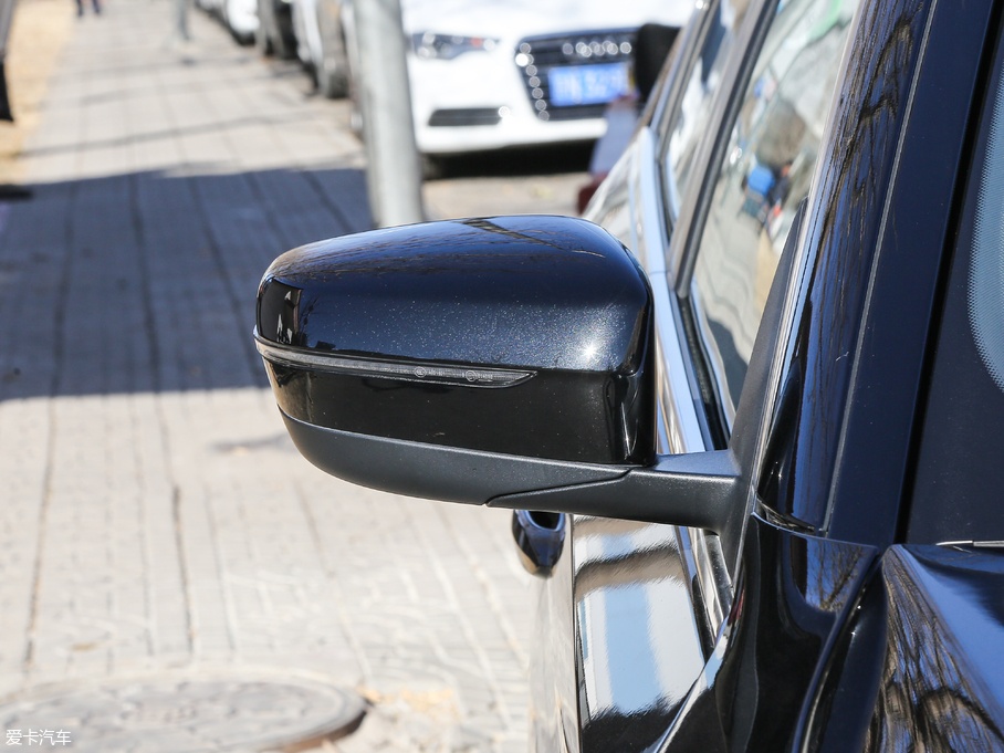 2018R5ϵ 528Li ؄e