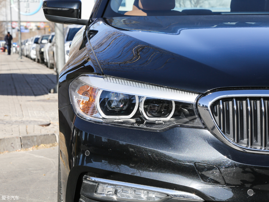 2018R5ϵ 528Li ؄e