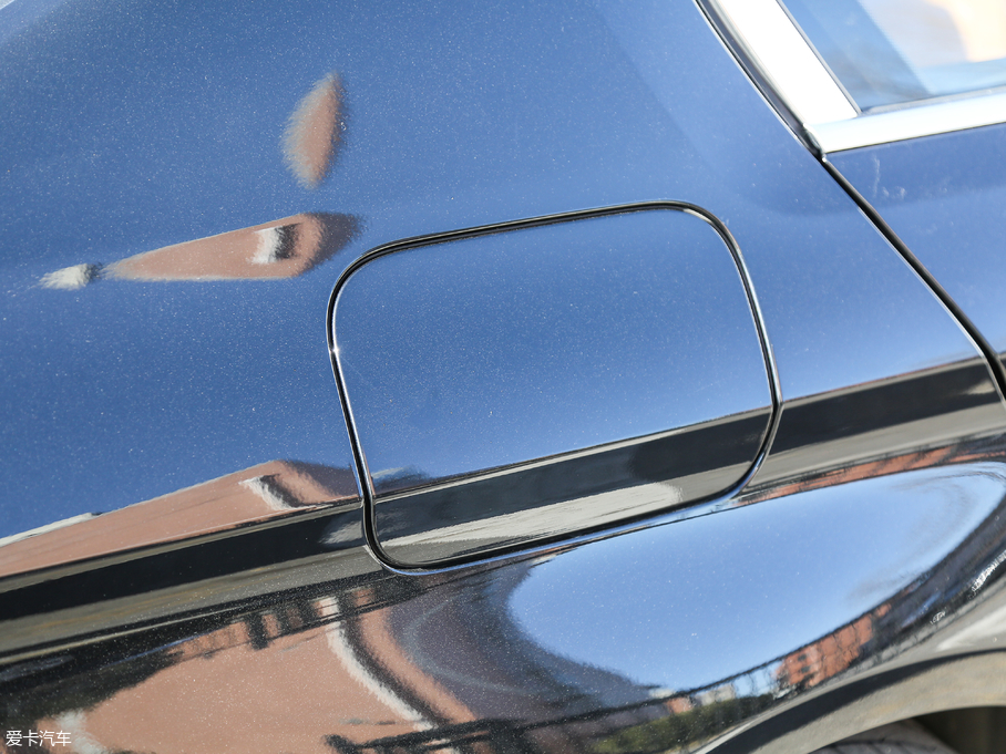 2018R5ϵ 528Li ؄e