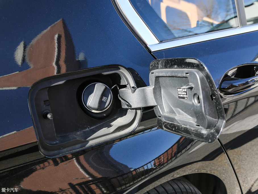 2018R5ϵ 528Li ؄e