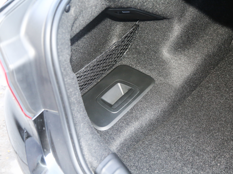 2018R5ϵ 528Li ؄e