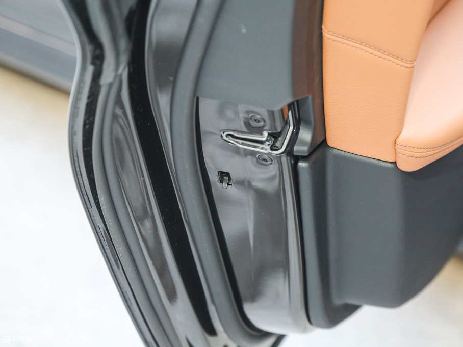 2018R5ϵ 528Li ؄e