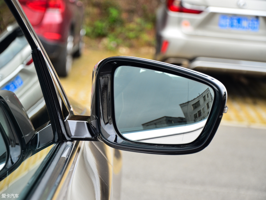 2018R5ϵ 530Li I Ab