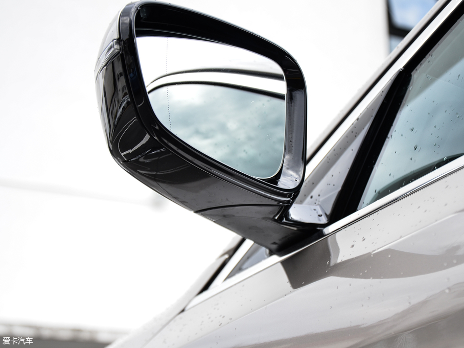 2018R5ϵ 530Li I(lng) Ab