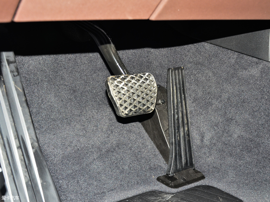 2018R5ϵ 530Li I Ab