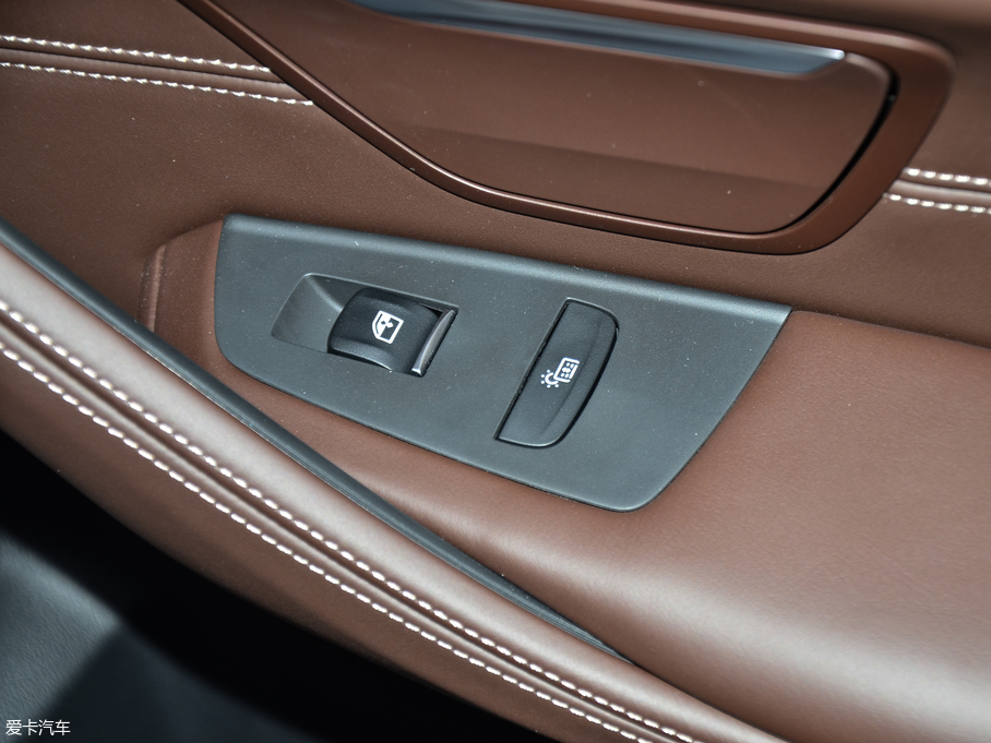 2018��R5ϵ 530Li �I���� ���A���b