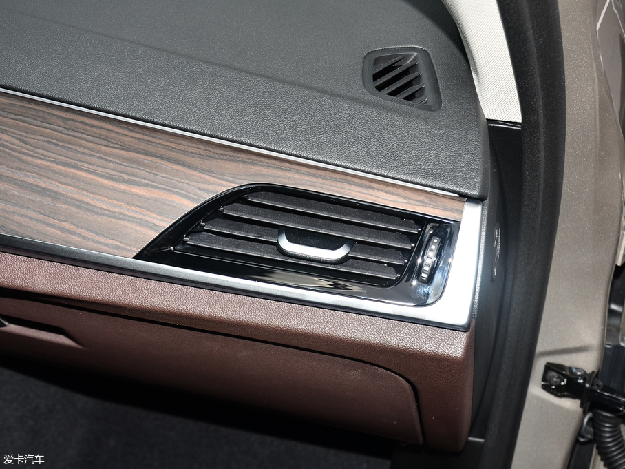 2018R5ϵ 530Li I Ab